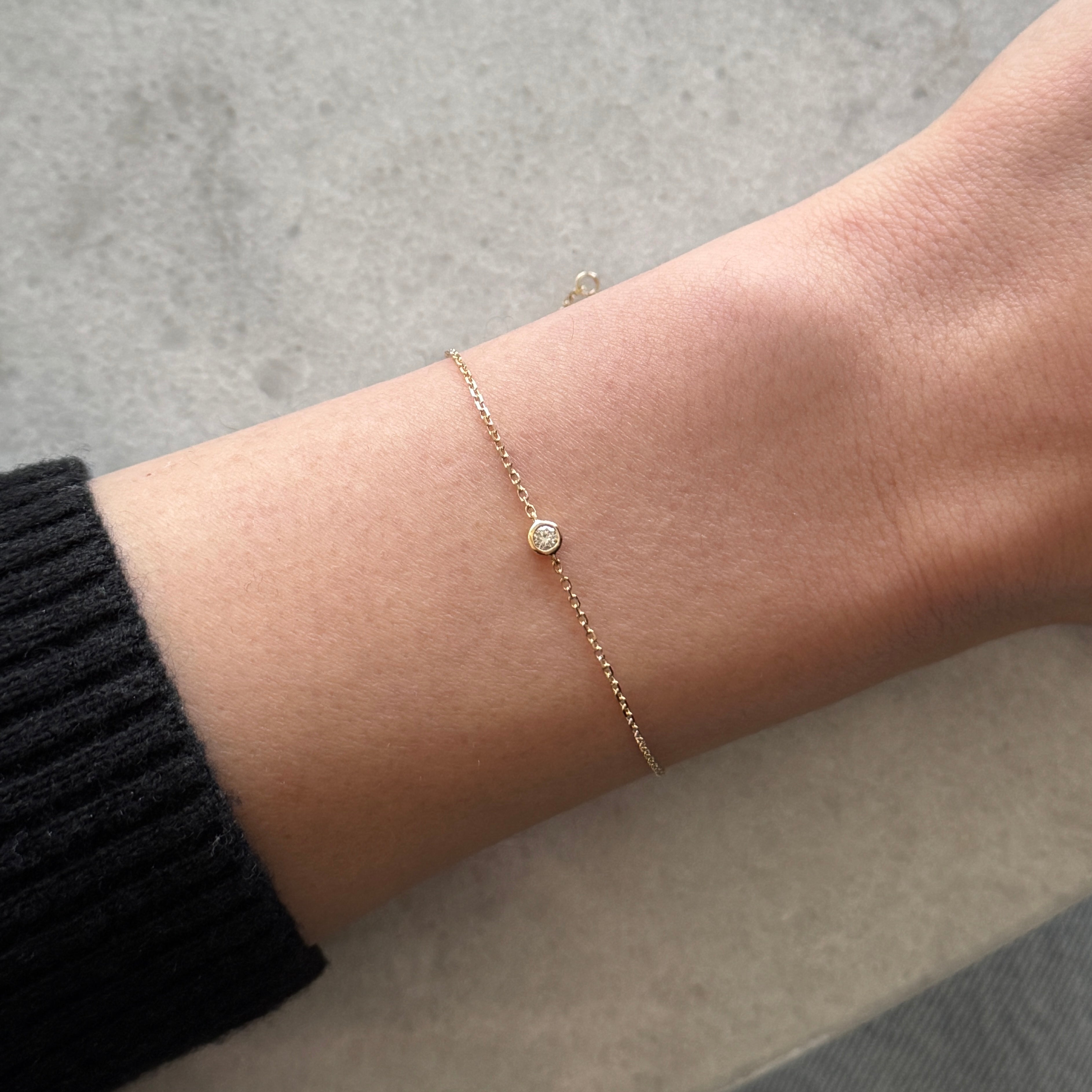 Round Bezel Bracelet