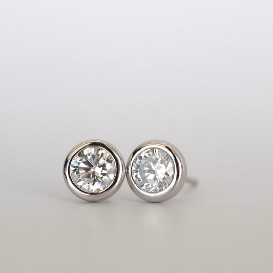 Bezel Studs